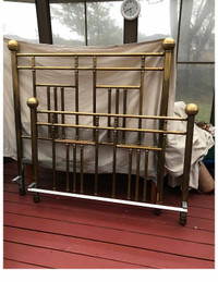 BRASS BED, DOUBLE SIZE