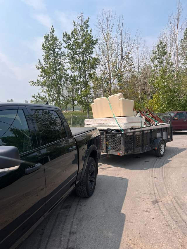 ( $15 & up ) JUNK REMOVAL/ TRASH HAULING #587-438-4855 in Other in Calgary - Image 2