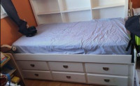 Pine, single trundle bed