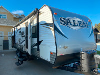 2015 Salem 30KQBSS with bunks