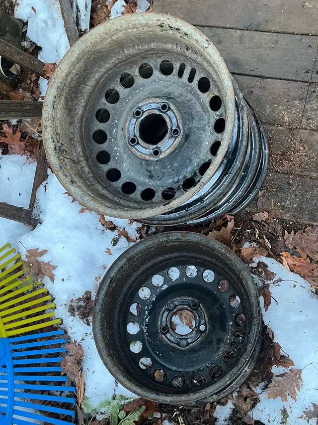 Used rims in Tires & Rims in City of Halifax - Image 2