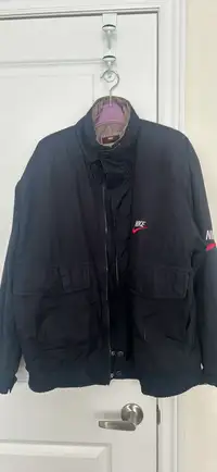 Free men’s Nike spring jacket reversible L 