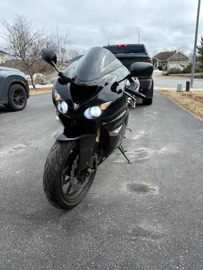 I am sadly listing my 2006 Ninja ZX-10R (998cc). I’ve owned the bike since 2021, logging around 3000...