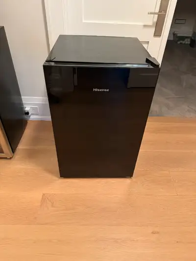 Hisense Fridge RS44G1, View more