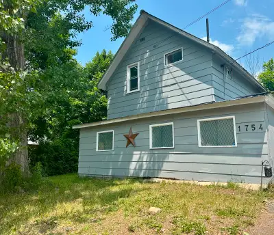 River side  home short term rental ( Eganville)