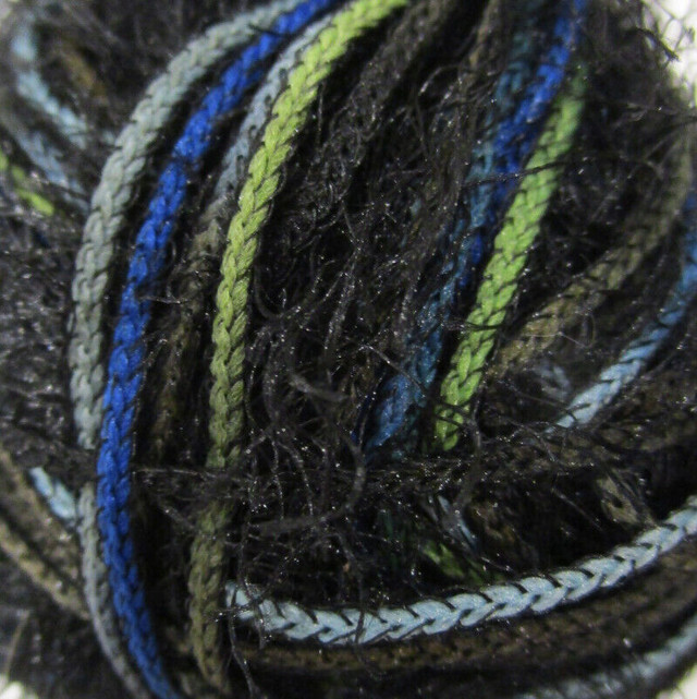 NEW, 5 FULL BALLS BLACK WITH TURQUOISE & LIME NOVELTY YARNS in Hobbies & Crafts in Hamilton - Image 4