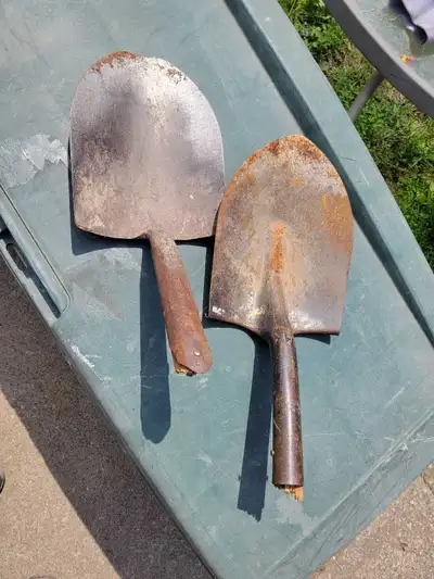 2 Shovels with broken handles.- True Temper, View more