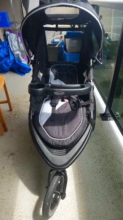 I'm selling a used Graco FastAction Jogger LX Stroller, perfect for active parents. This stroller is...