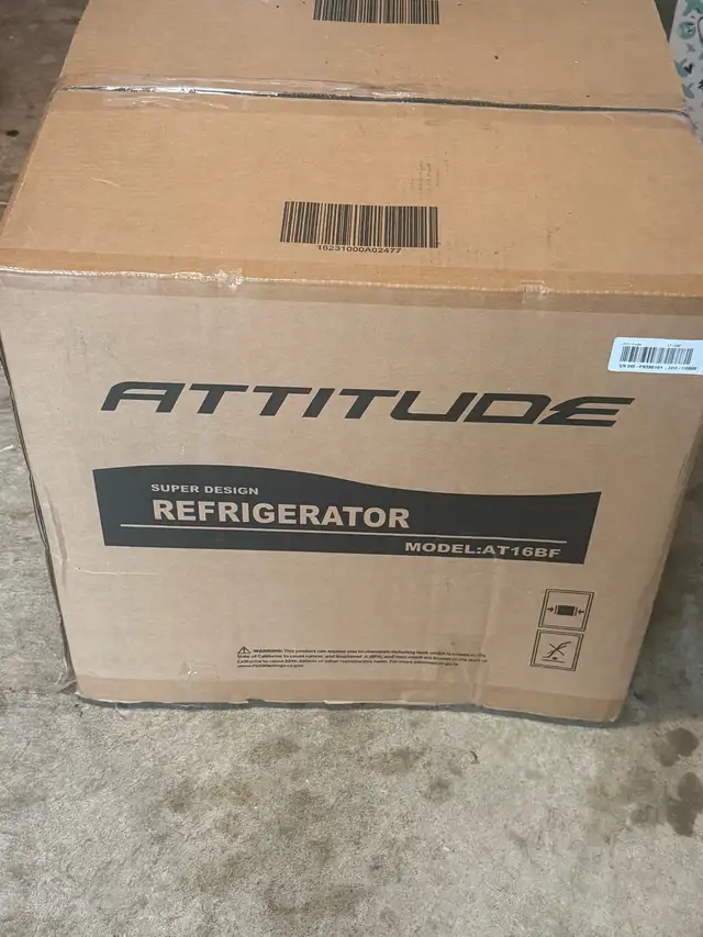 Attitude Refrigerator AT16BF in Refrigerators in Mississauga / Peel Region - Image 4