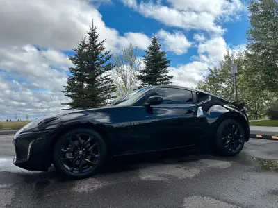 Very clean nissan 370Z Manual transmission. 1 owner car dealer maintained, ppf on front end, Fresh M...