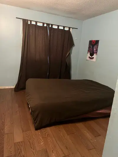 Room for rent in Pickering and is available for July ,2026. This is share wash room and entrance. Th...