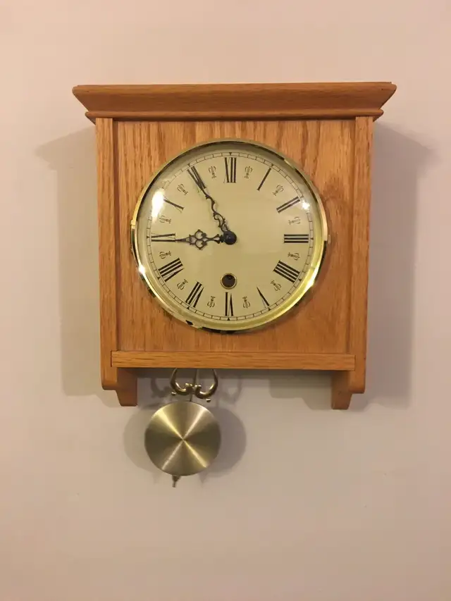 Wooden winding wall clock with Germany movement. 11”x9”x5”. in Home Décor & Accents in Markham / York Region - Image 2