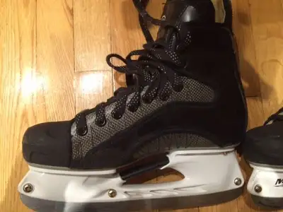 New Mission Hockey Skates Amp3 Size 8 Never worn