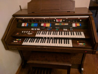 Kawai DX700 Organ