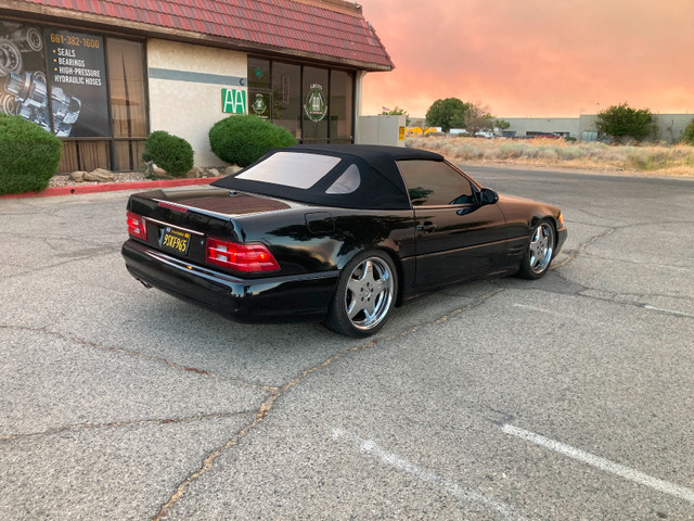 2001 Mercedes Benz SL 500 in Cars & Trucks in Calgary - Image 2