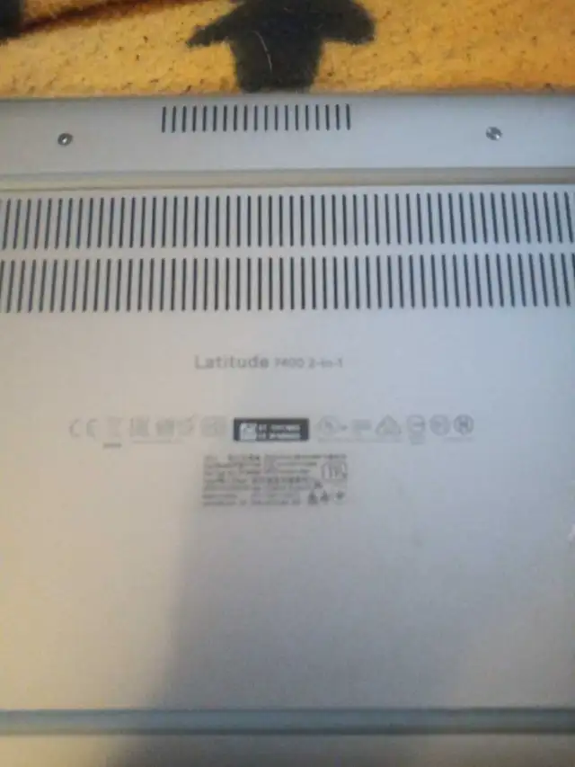 Dell Latitude 7400 2-in-1533465125000335362