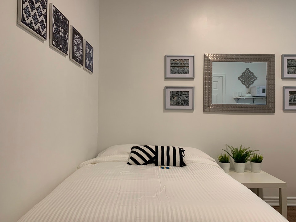 Fully Furnished Studio 4
