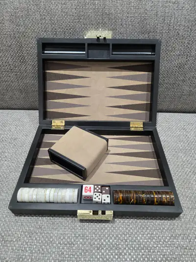 Jeu de Backgammon., View more
