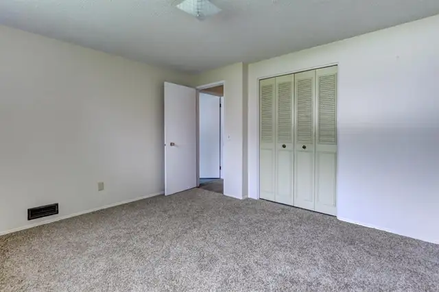 Bright & Spacious Legal 3-Bedroom Basement Suite Best Location in Long Term Rentals in Calgary - Image 7