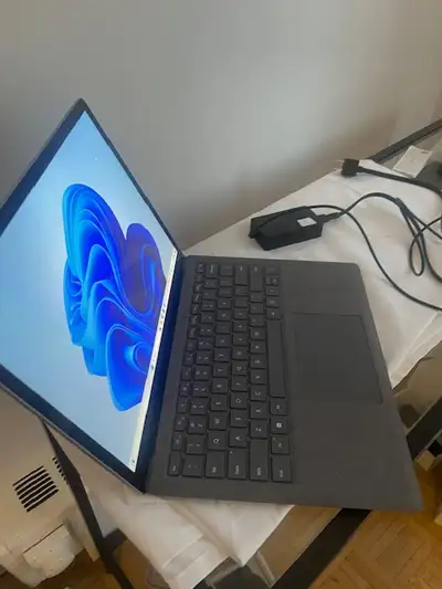 Microsoft Surface laptop 5 platinum intel i5 12gen 13,5 " touch, View more