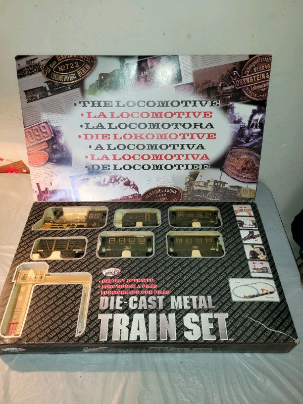DieCast Metal Train Set Limited Edition Battery Operated Goldlok Toys & Games City of