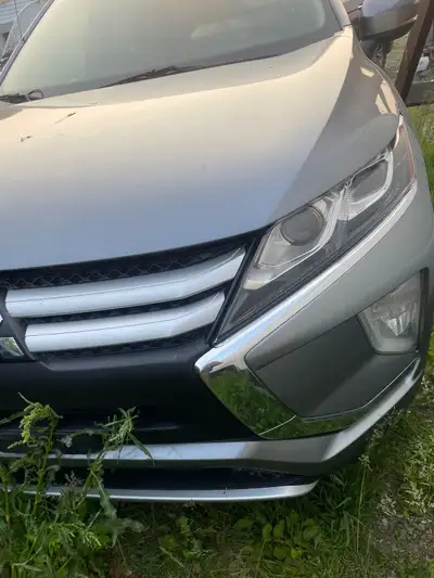 Parting out 2018-2019-2020 Mitsubishi Eclipse cross parts / pcs available Front bumper complete $700...