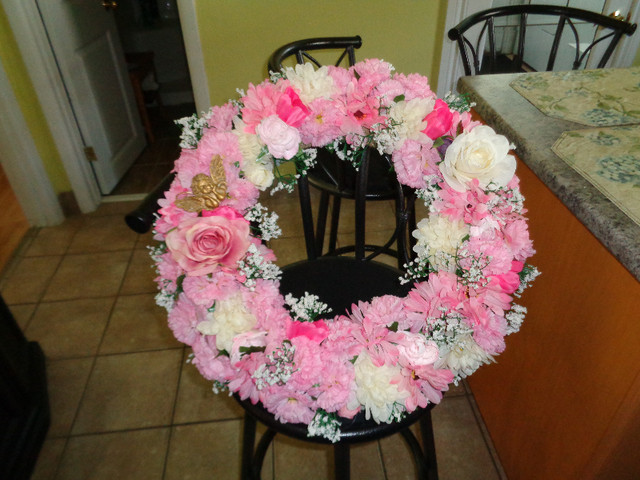 Floral Wreath in Home Décor & Accents in Windsor Region