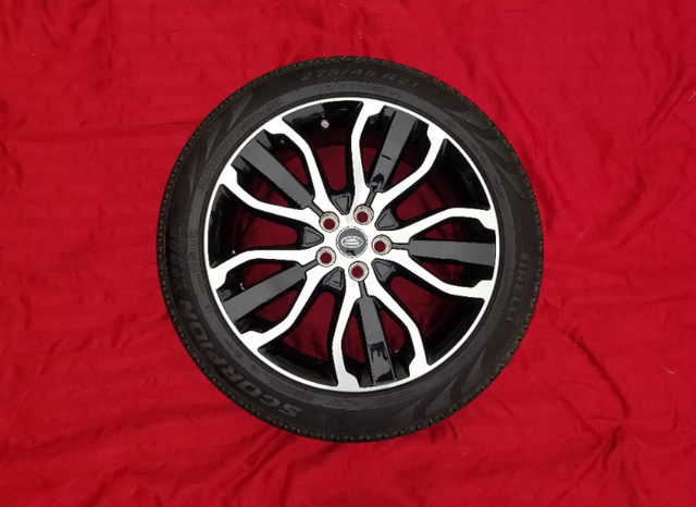 OEM Range Rover 21 Inch Rims W/ Pirelli Tires in Tires & Rims in Ottawa