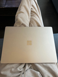Microsoft surface laptop 4 touchscreen 13.5’’ , platinum (AMD Ry