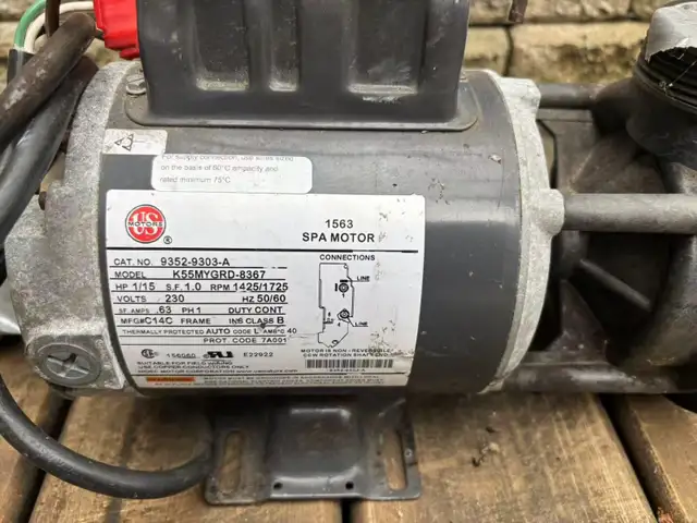 hot tub pump in Other in City of Toronto - Image 2
