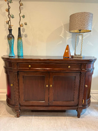 China cabinet from Elte