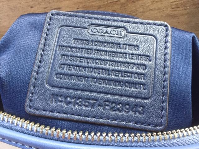 Vintage Coach Super Soft Leather crossbody shoulder Bag in Women's - Bags & Wallets in Markham / York Region - Image 8