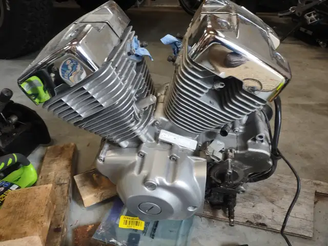 Yamaha XV250 /Vstar 250 / Virago 250 engine + exhaust parts in Motorcycle Parts & Accessories in North Bay - Image 2