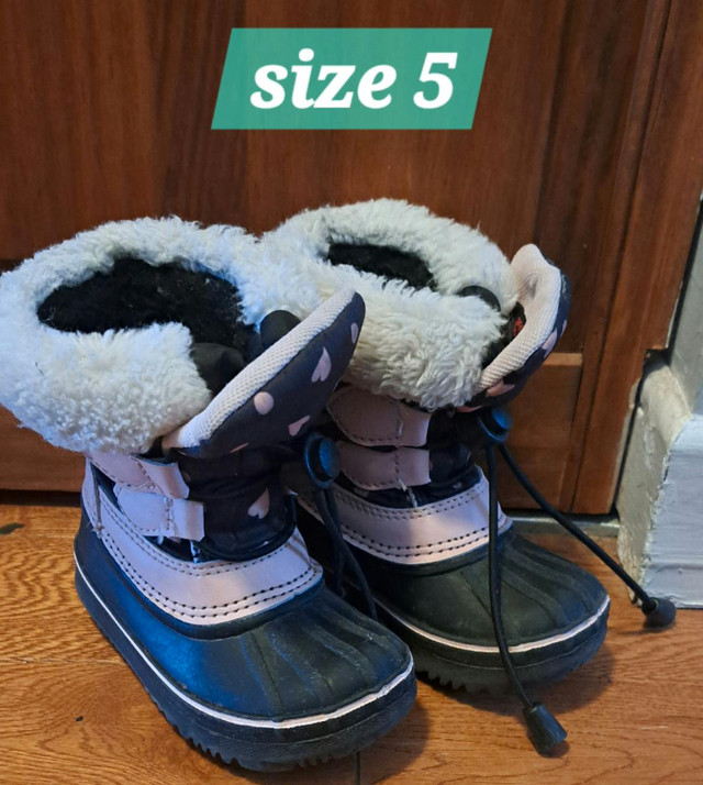 Toddler girl winter boots in Other in Kingston