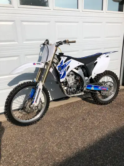 Selling my 2007 YZ450 after major reconditioning it. All worn items replaced including bearings in s...