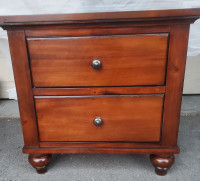 Nightstand solid wood with 2 drawer Mahogany.