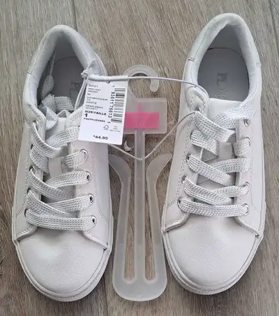 Girls shoes, View more