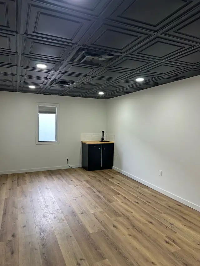 Room Available for Rent at Porch Place