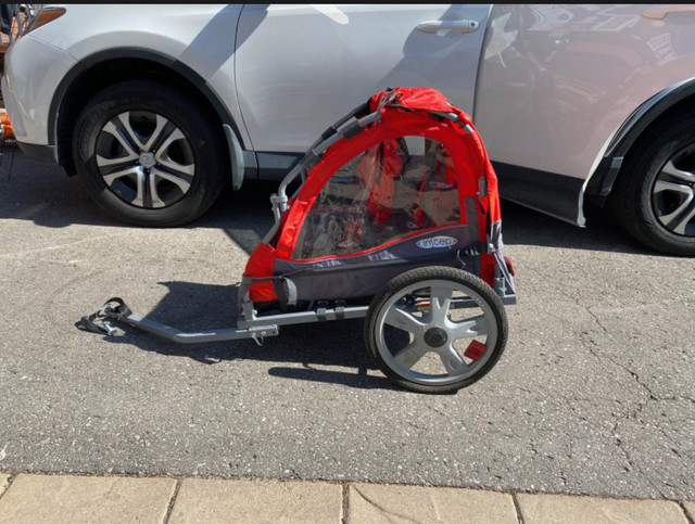 Instep sync single child bike trailer in Kids in Oshawa / Durham Region