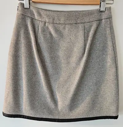 Club Monaco Size 0 Grey Winter Skirt, Virgin Wool & Cashmere, View more