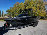 Showroom condition 2015 Axis t23