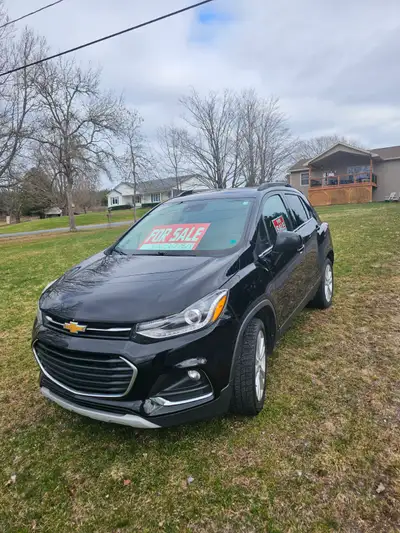 2019 Chev Trax Premier AWD 4 Dr Very Clean, No Damage, Very Good Condition 1 set of all seasons like...