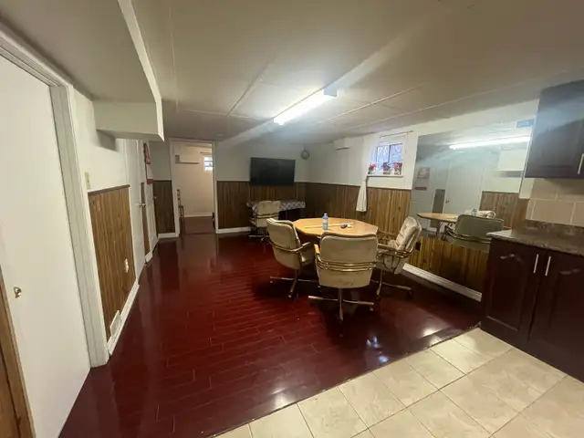 2 bedroom Walkout basement for rent in Long Term Rentals in City of Toronto - Image 6