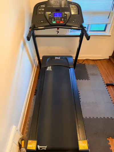 Everest EV720 3.5 CHP Folding Treadmill, View more