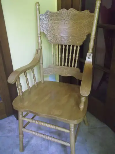 Chaise restaurée, View more