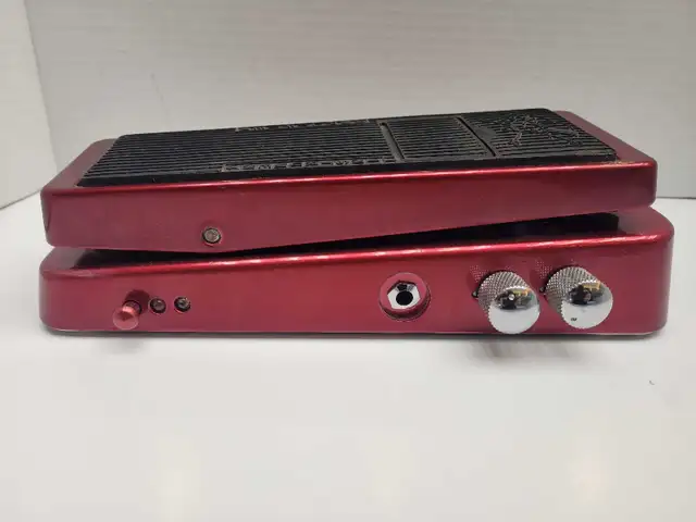 Crybaby Slash Wah Guitar Pedal  in Amps & Pedals in City of Toronto - Image 4
