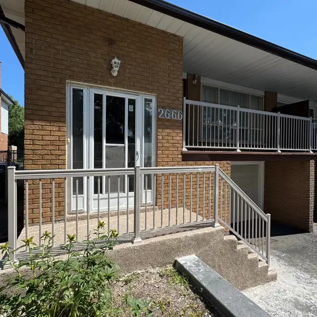 ALUMINUM RAILINGS in Decks & Fences in Mississauga / Peel Region - Image 10