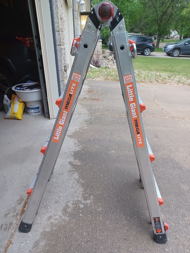 Little Giant megalite ladder Ladders & Scaffolding Winnipeg Kijiji