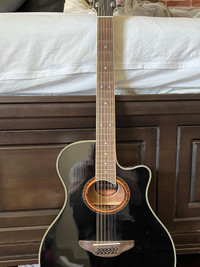 Yamaha APX700II-12