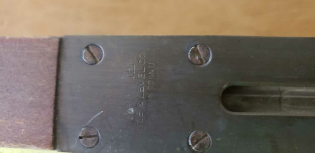 antique 1800.s Stanley wood level  in Hand Tools in Ottawa - Image 2